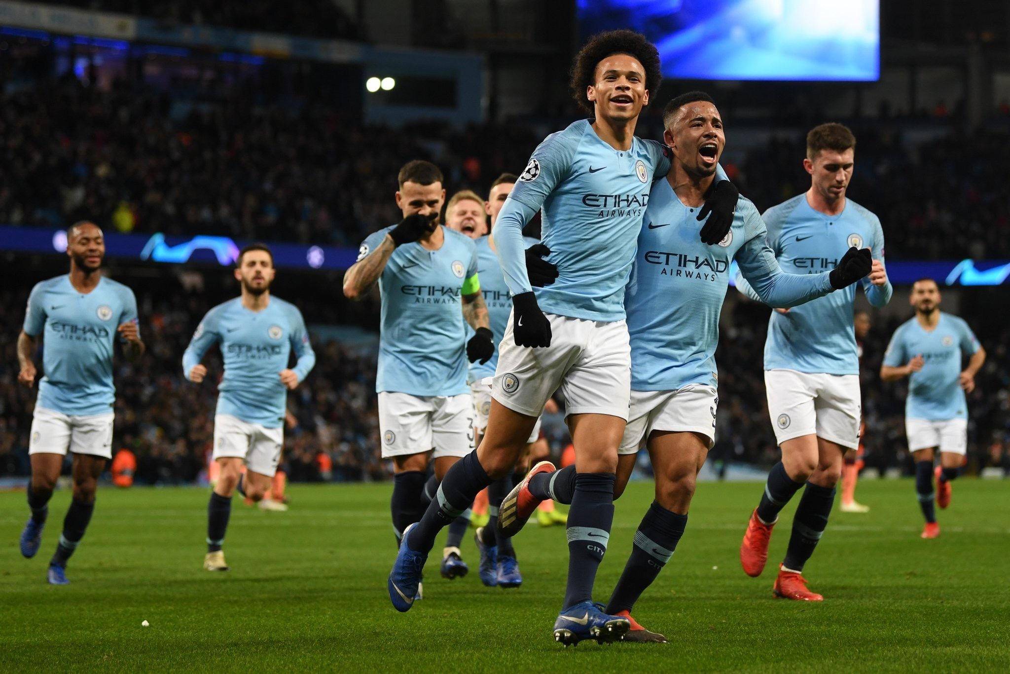 如通过灯光 如通过灯光